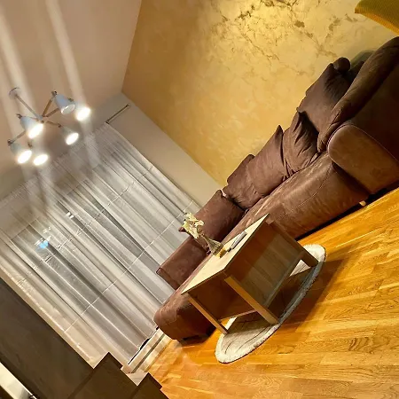 شقة Naki Apartman *