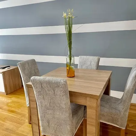 شقة Naki Apartman بودغوريتْسا