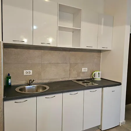 شقة Naki Apartman