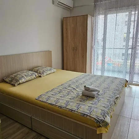شقة Naki Apartman