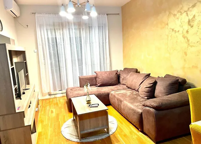 شقة Naki Apartman بودغوريتْسا