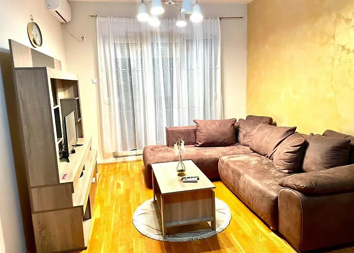 Naki Apartman Daire Podgoriçe